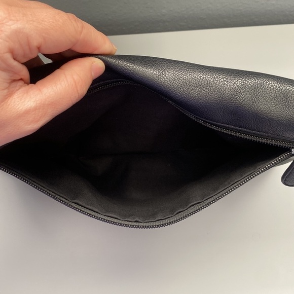 Black leather studded clutch handbag - Picture 11 of 11